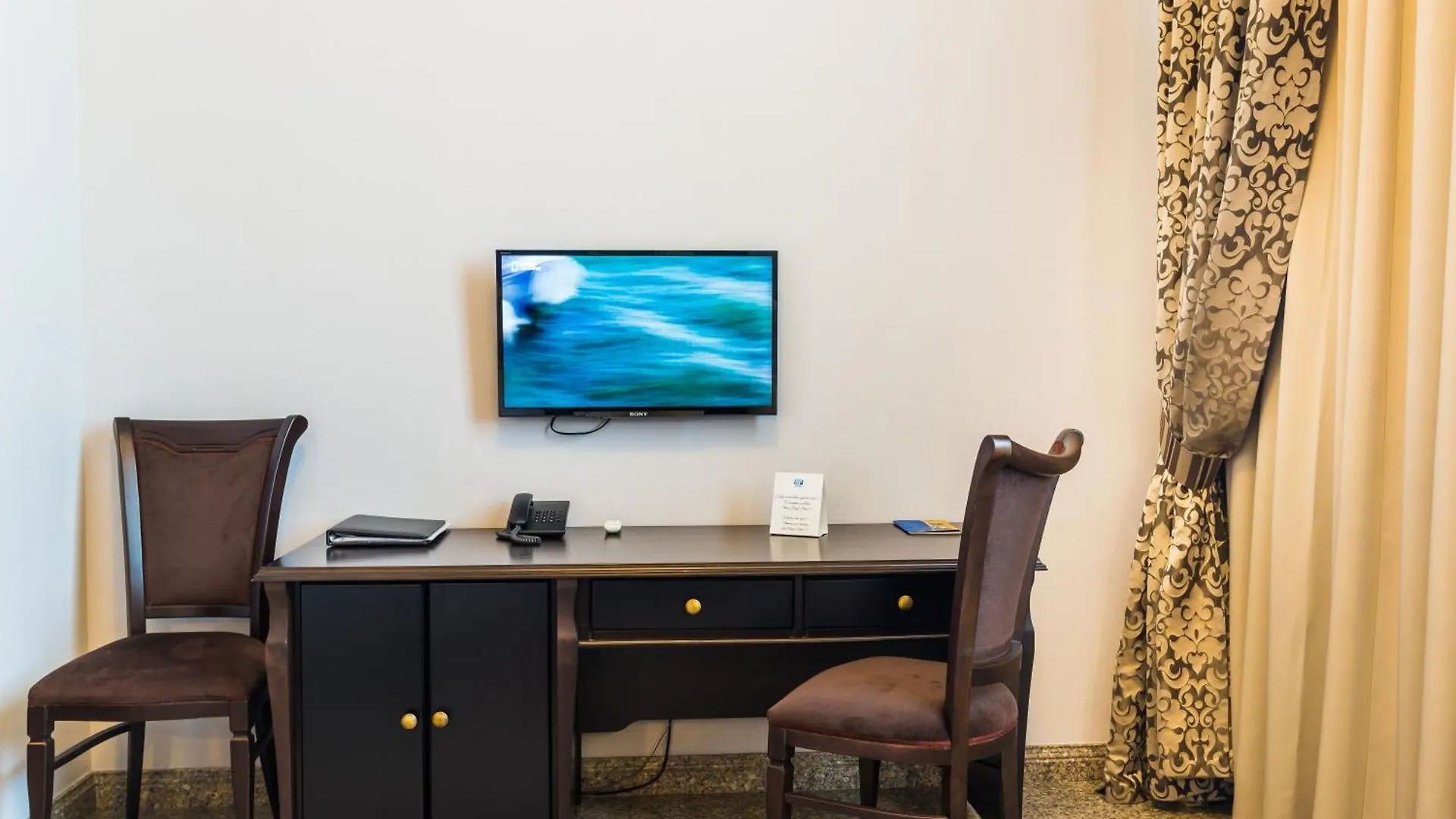 Royal Park Hotel Алматы